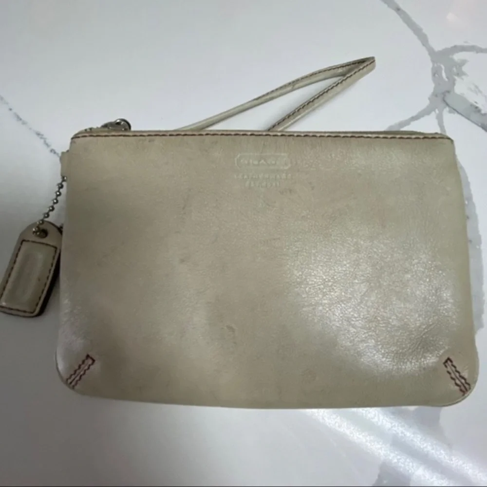Coach Wristlet Cream